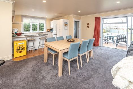 Photo of property in 7 Godwin Crescent, College Estate, Whanganui, 4500