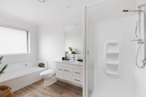 Photo of property in 27 Silver Fern Lane, Papamoa, 3118