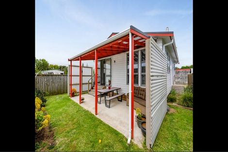 Photo of property in 11 Tasman Street, Opunake, 4616