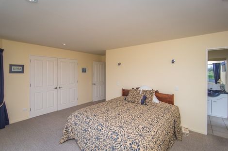 Photo of property in 8 Hillview Place, Pleasant Point, 7903