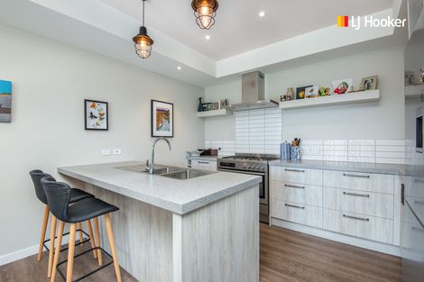 Photo of property in 8 Carrick Place, Mosgiel, 9024