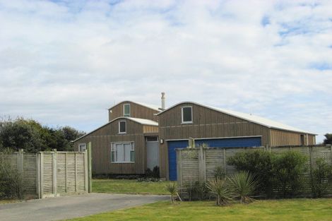 Photo of property in 59 Manga-pirau Street, Waikawa Beach, Manakau, 5573