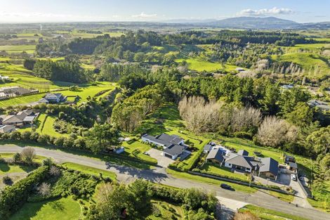 Photo of property in 111 Polson Hill Drive, Aokautere, Palmerston North, 4471