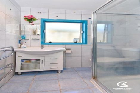 Photo of property in 2/94 Pah Road, Papatoetoe, Auckland, 2025