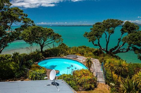 Photo of property in 62 Sharon Road, Waiake, Auckland, 0630