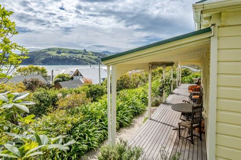Photo of property in 16 Aubrey Street South, Akaroa, 7520