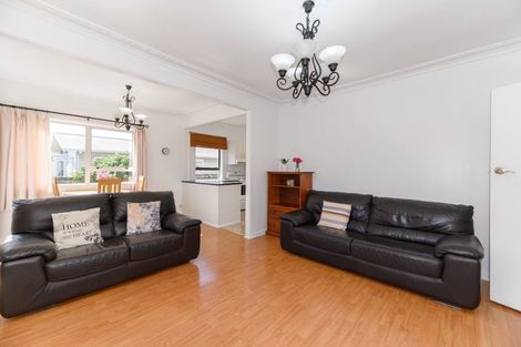 Photo of property in 1/18 Northcote Road, Takapuna, Auckland, 0622