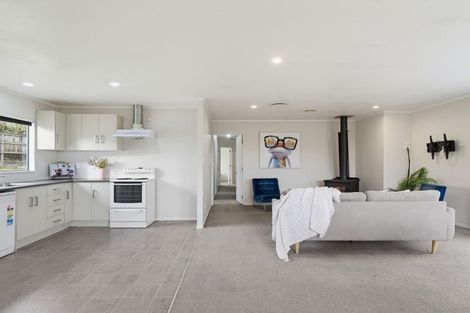 Photo of property in 15 Morey Street, Owhata, Rotorua, 3010