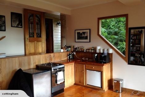 Photo of property in 122 Lone Kauri Road, Karekare, New Lynn, 0772