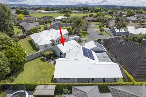 Photo of property in 10 Waiora Place, Pyes Pa, Tauranga, 3112