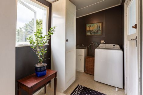 Photo of property in 16 Hunter Street, Dannevirke, 4930