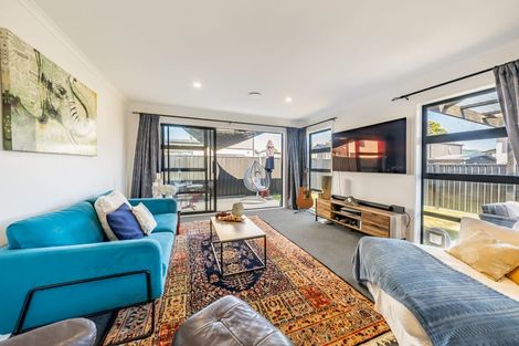 Photo of property in 123 Mawai Hakona Drive, Wallaceville, Upper Hutt, 5018