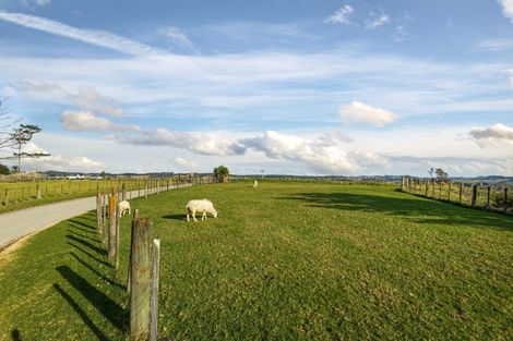 Photo of property in 818 Horseshoe Bush Road, Waitoki, Kaukapakapa, 0871