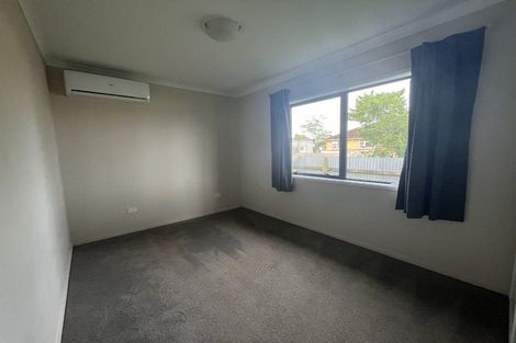 Photo of property in 77 Walmsley Road, Otahuhu, Auckland, 1062