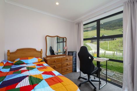 Photo of property in 3 Wansford Place, Stoke, Nelson, 7011