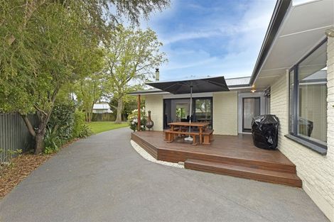 Photo of property in 21 Barnes Road, Redwood, Christchurch, 8051
