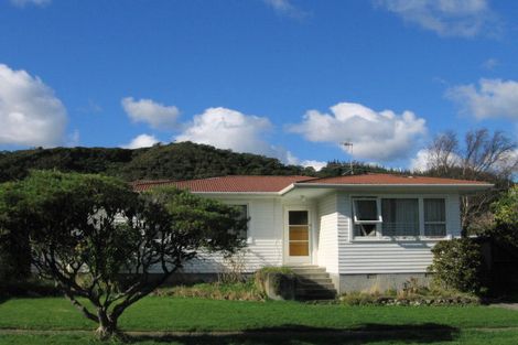 Photo of property in 34 Momona Street, Wainuiomata, Lower Hutt, 5014
