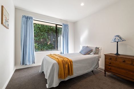 Photo of property in 41 Highcrest Heights, Westmorland, Christchurch, 8025