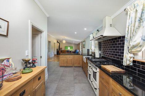 Photo of property in The Gables, 398 Waimea Road West, Brightwater, 7091