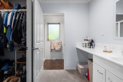 Photo of property in 19 Roger Guy Place, Welcome Bay, Tauranga, 3175