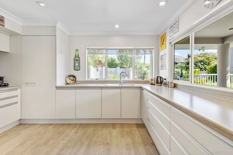 Photo of property in 6 Girdhar Place, Pukekohe, 2120