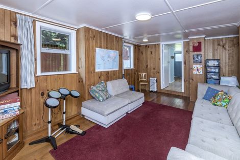 Photo of property in 22 Kawiu Road, Levin, 5510