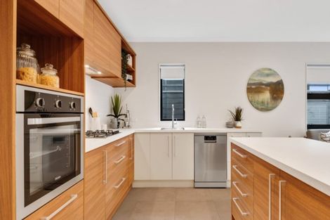 Photo of property in 4 Pepene Avenue, Takanini, 2112