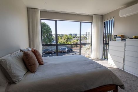 Photo of property in 15 Wai Court, Takapuna, Auckland, 0622