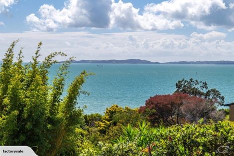 Photo of property in 122 Pah Road, Cockle Bay, Auckland, 2014