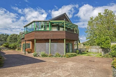 Photo of property in 2/44 Loloma Drive, Half Moon Bay, Auckland, 2012