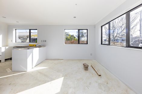 Photo of property in 2/14 Milton Road, Orewa, 0931