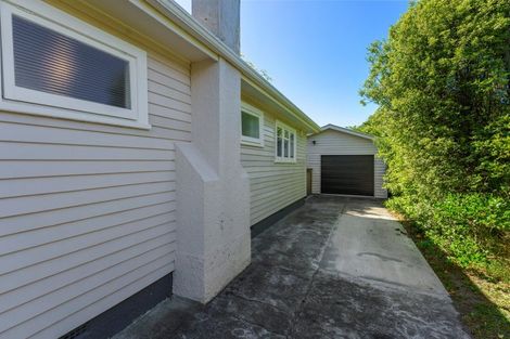 Photo of property in 32 Atmore Avenue, Otaki, 5512