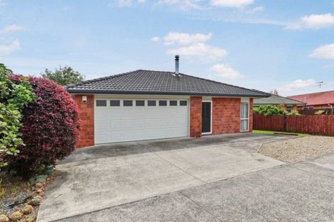 Photo of property in 8 Tiel Lane, Papakura, 2110