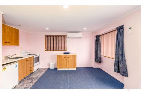 Photo of property in 130 Douglas Street, Highfield, Timaru, 7910