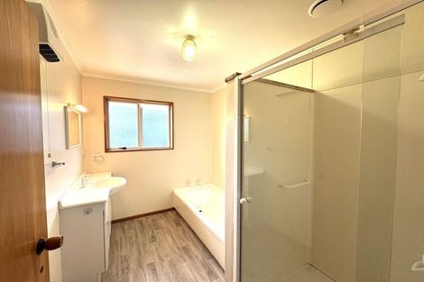 Photo of property in 32 Crossleigh Crescent, Balclutha, 9230