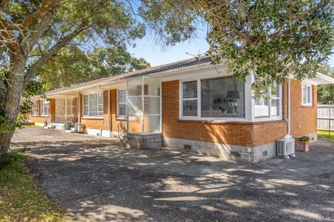 Photo of property in 4/760 Beach Road, Browns Bay, Auckland, 0630