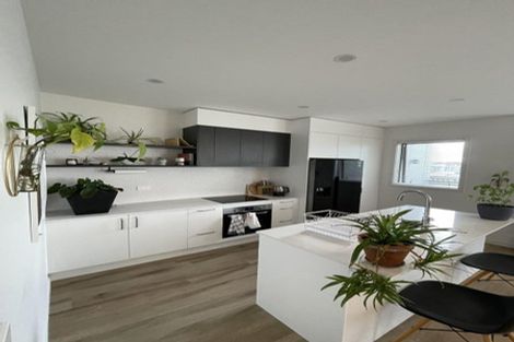 Photo of property in 9/1 Genevieve Lane, Hobsonville, Auckland, 0616