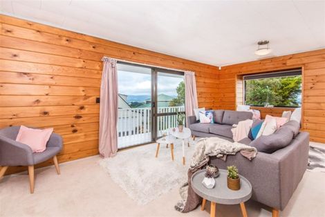 Photo of property in 51 Nalanda Crescent, Broadmeadows, Wellington, 6035