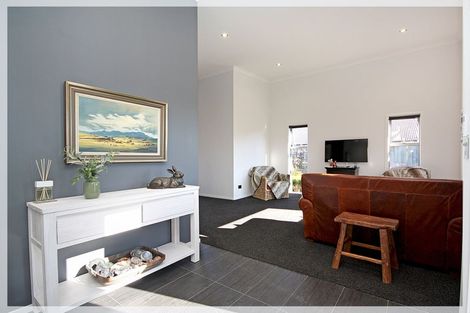 Photo of property in 28 Andrews Street, Foxton Beach, Foxton, 4815