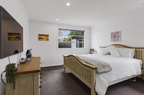 Photo of property in 4 Waikuku Beach Road, Waikuku Beach, 7473