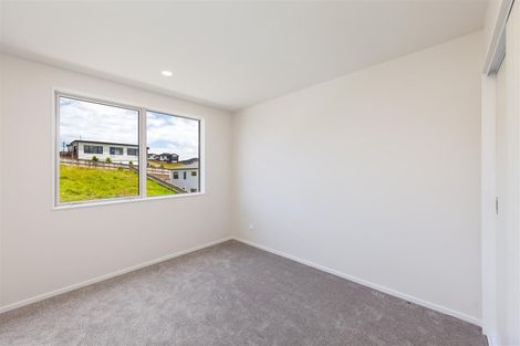 Photo of property in 9 Sunnyheights Road, Orewa, 0931