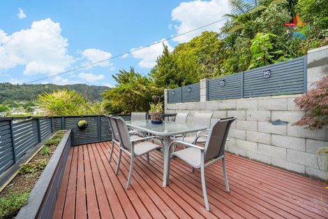 Photo of property in 23 Rintoul Grove, Stokes Valley, Lower Hutt, 5019