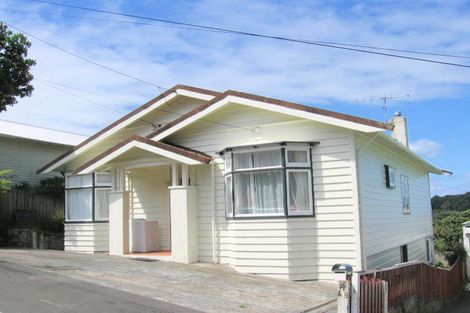 Photo of property in 4 Westland Road, Mount Cook, Wellington, 6021