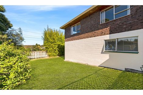 Photo of property in 27 Faith Bullock Place, New Lynn, Auckland, 0600