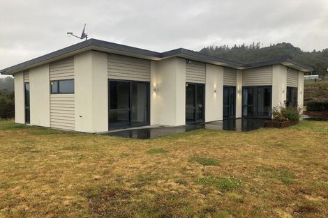 Photo of property in 2 Little Paddock, Blue Spur, Hokitika, 7882