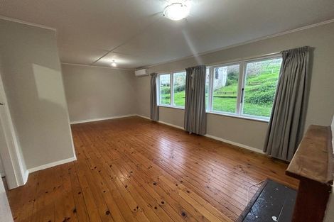 Photo of property in 67 Tremewan Street, Tawa, Wellington, 5028