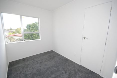 Photo of property in 2/52 Cherry Road, Bucklands Beach, Auckland, 2014
