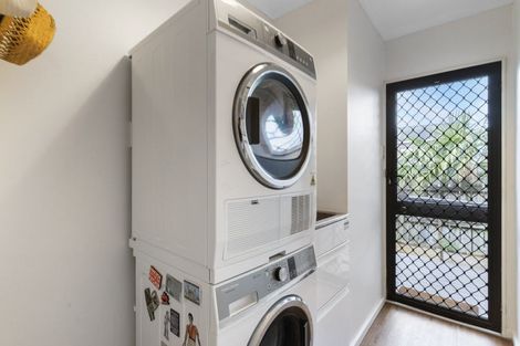 Photo of property in 8/390 West Coast Road, Glen Eden, Auckland, 0602