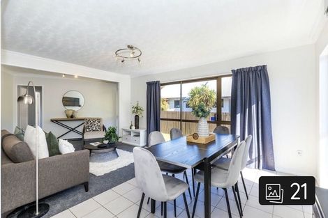 Photo of property in 33 Gilbass Avenue, Hamilton Lake, Hamilton, 3204