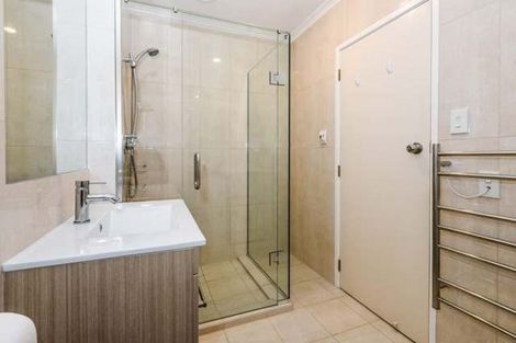 Photo of property in 2/29 Dudley Road, Mission Bay, Auckland, 1071